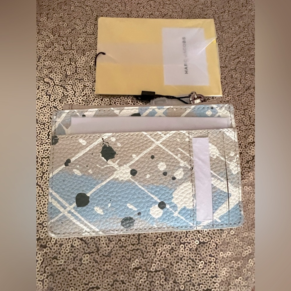 Make an offer! NWT MARC JACOBS Snapshot Card Keychain Wallet
BRAND NEW - Picture 4 of 11